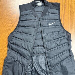 Nike Mens Aeroloft Running Vest